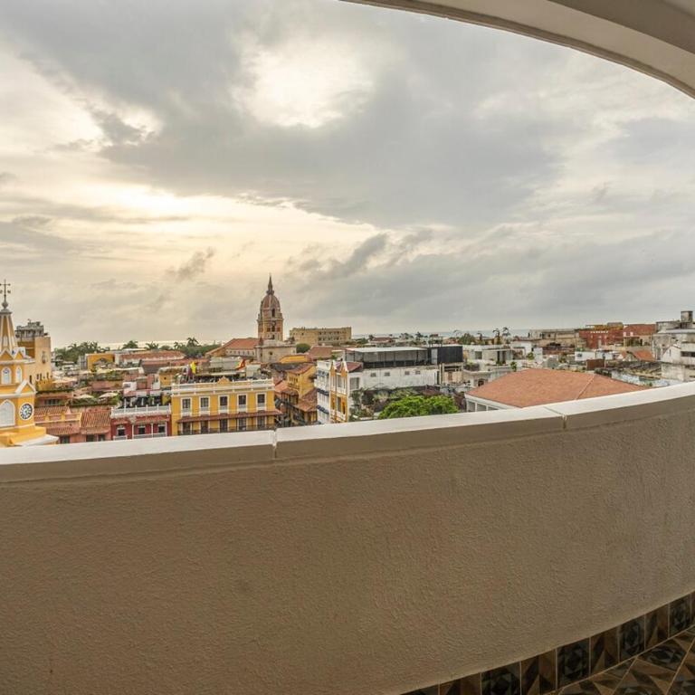 Loft in Downtown with an Amazing View - One-Bedroom Apartment - 10