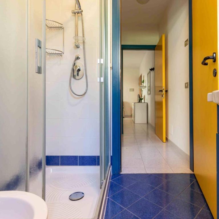 Welcoming flat just a short walk from the sea - Appartamento - 6