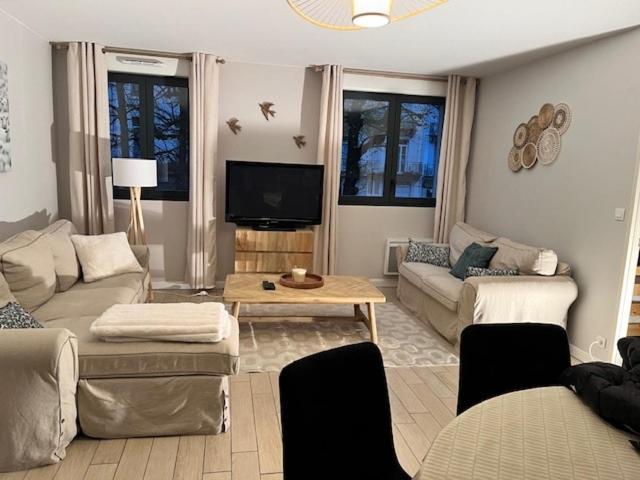 Charmant Appartement - Centre Ville - Appartement 3 Chambres - 9