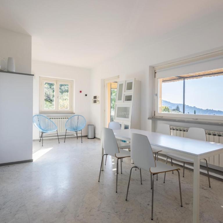 "The Ulivi" inside Le Agavi Private Park, shared Pool and Tennis 200m far, Sea View Apartment 2 AC BDR, 2BTH, parking next home and private garage in Lerici! Cooking Lesson and Wine Tasting - Casa con 2 Camere da Letto - 18