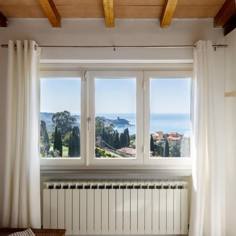 "The Ulivi" inside Le Agavi Private Park, shared Pool and Tennis 200m far, Sea View Apartment 2 AC BDR, 2BTH, parking next home and private garage in Lerici! Cooking Lesson and Wine Tasting - Casa con 2 Camere da Letto - 25