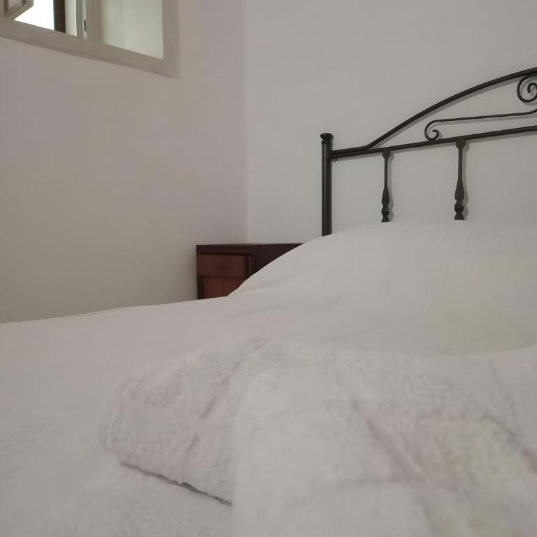 Gelso Bianco - Budget Double or Twin Room - 10