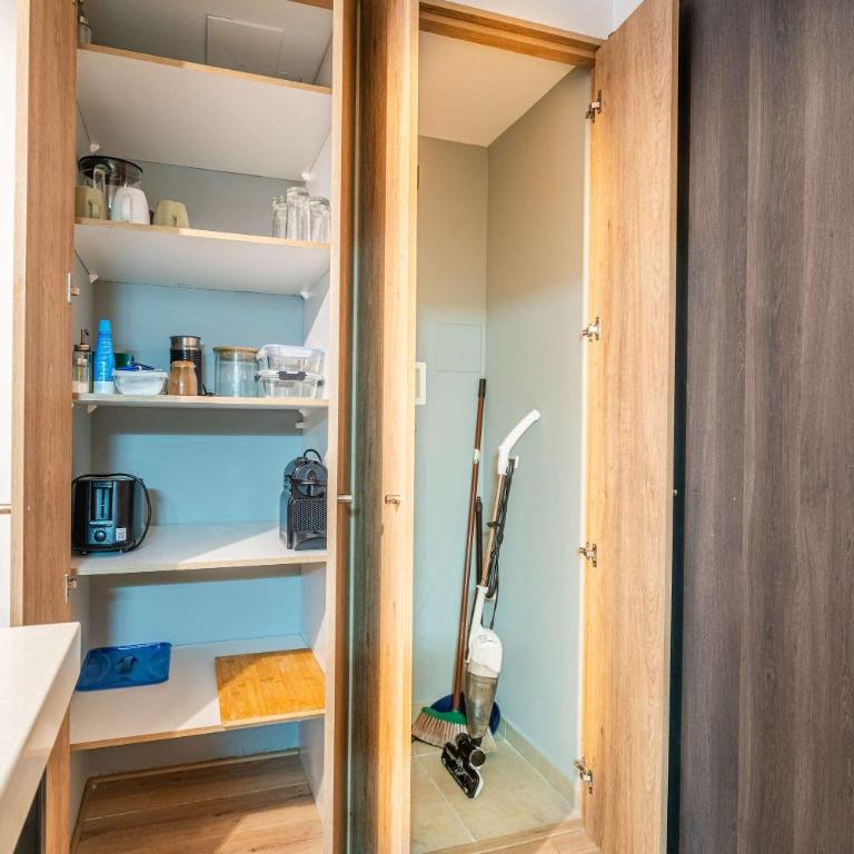 HOM I 2D2B, Calefactor Estacionamiento Lavanderia - Apartamento - 32