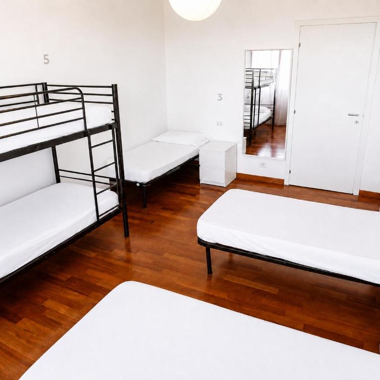 B&B Best Hostel Milano - Posto Letto in Dormitorio Femminile - 2