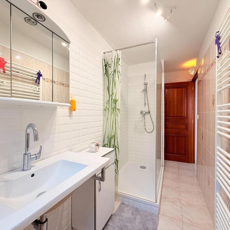 Maisonnette avec jardin et aperçu mer à Bandol - Appartement 1 Chambre avec Jardin - 28