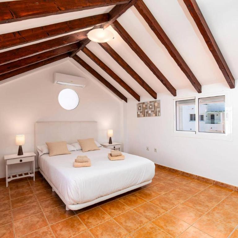 Villa Michelle by Villa Plus - Villa - 5