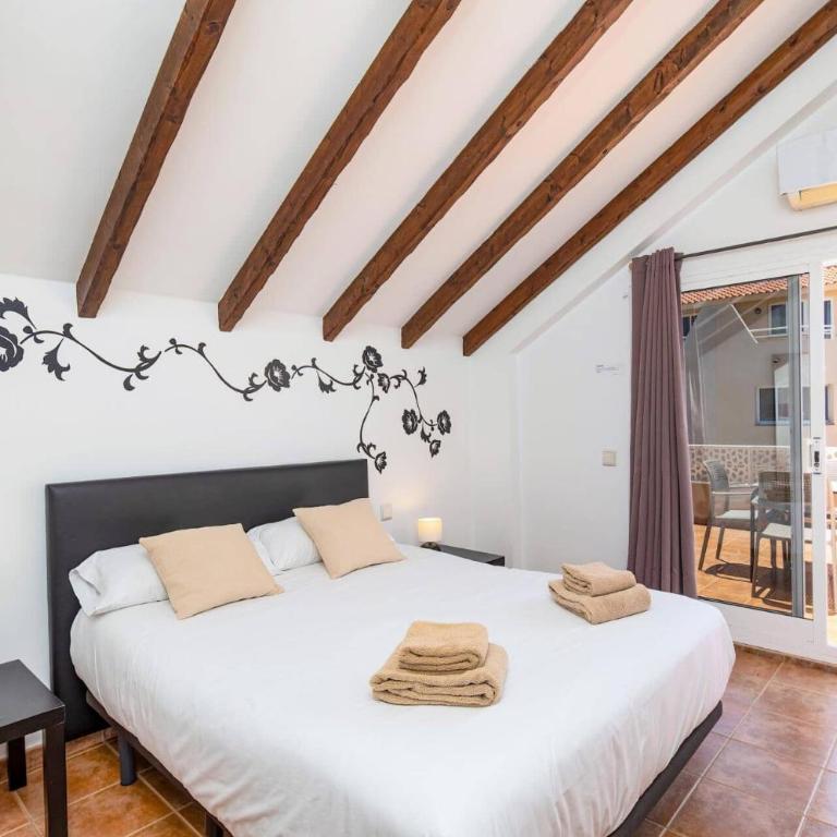 Villa Michelle by Villa Plus - Villa - 10