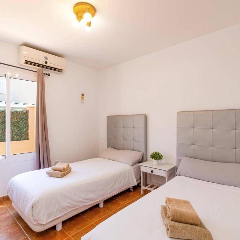 Villa Michelle by Villa Plus - Villa - 23
