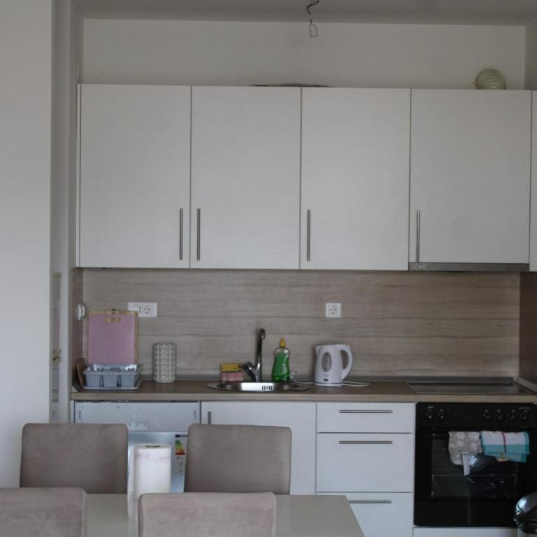 City Vibe Apartment - One-Bedroom Apartment - 2