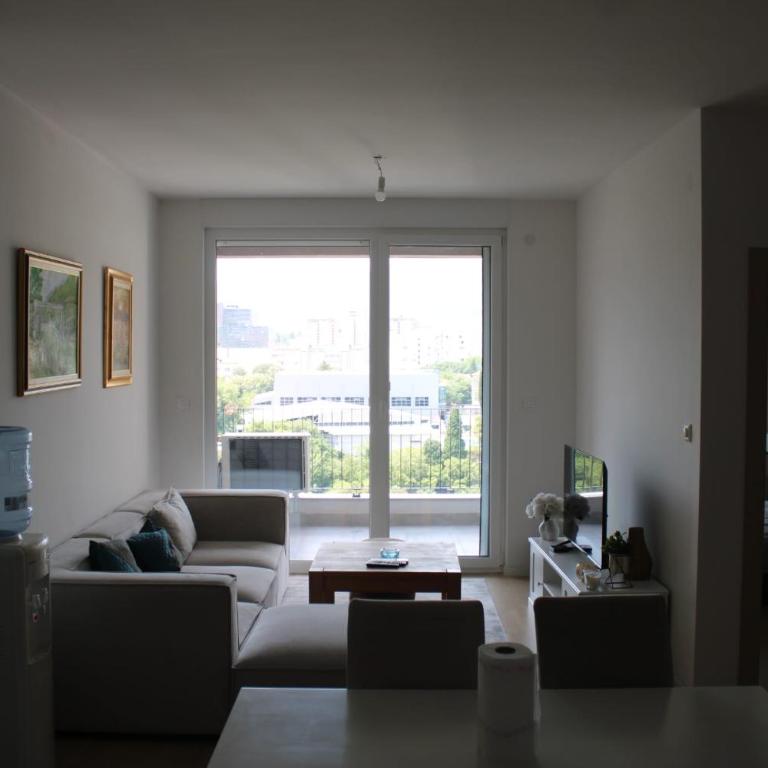 City Vibe Apartment - One-Bedroom Apartment - 6