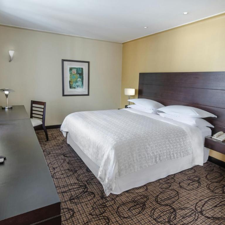 Sheraton Quito - One-Bedroom King Suite with Sofa Bed - Club Access - 4