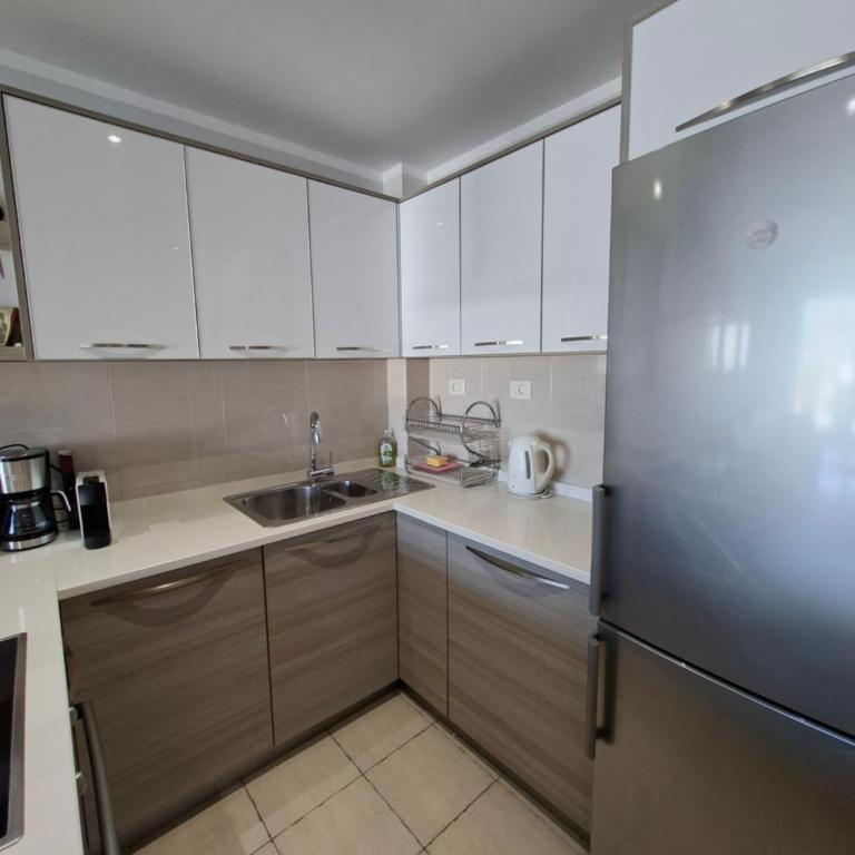 Two bedrooms cozy apartment Budva - Apartman sa 2 Spavaće Sobe - 10