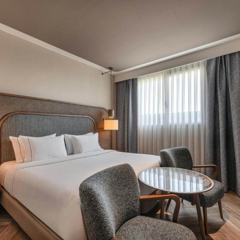 AC Hotel Palacio Universal by Marriott - Habitación Estándar - Cama extragrande - 1