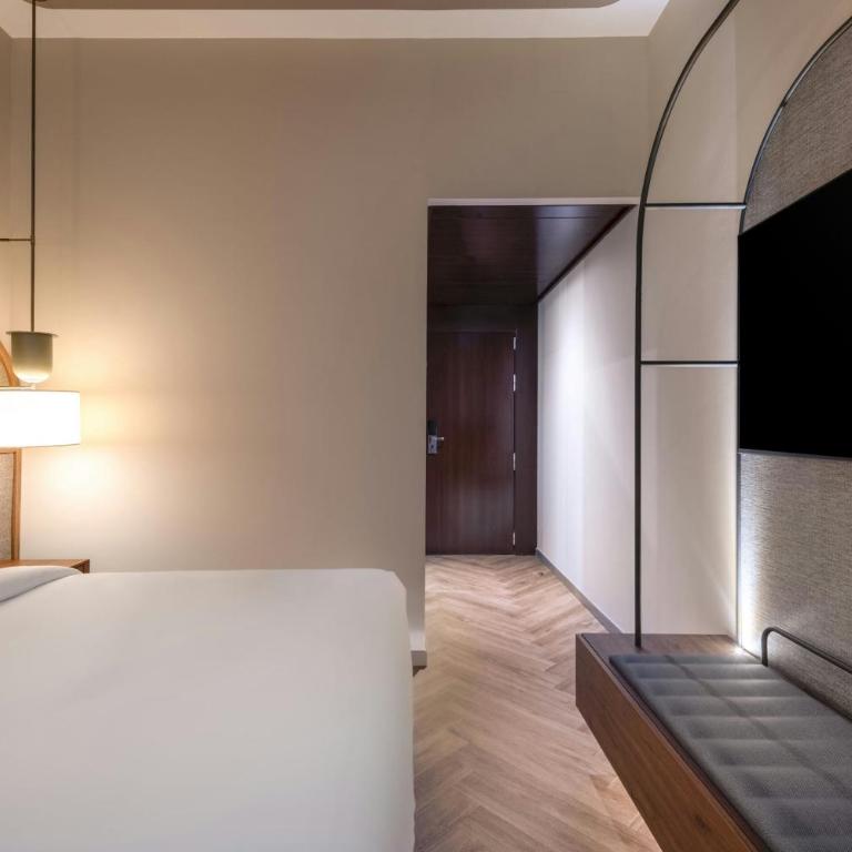AC Hotel Palacio Universal by Marriott - Habitación con cama extragrande y vistas al mar - 6