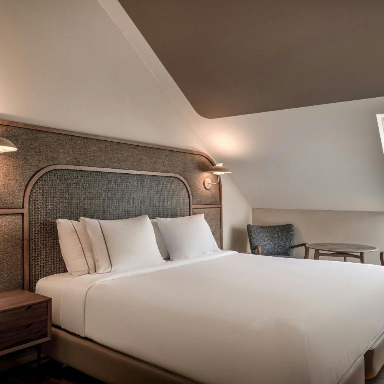 AC Hotel Palacio Universal by Marriott - Habitación Doble Superior - 5