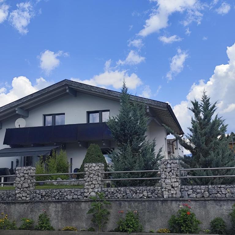 Alpenflair One - Apartment mit 2 Schlafzimmern und Terrasse - 1
