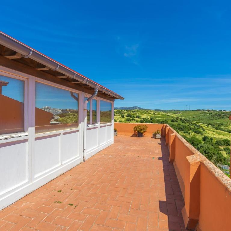 Ático La Marina Tarifa con terraza, vistas y parking - Apartment mit 3 Schlafzimmern - 45