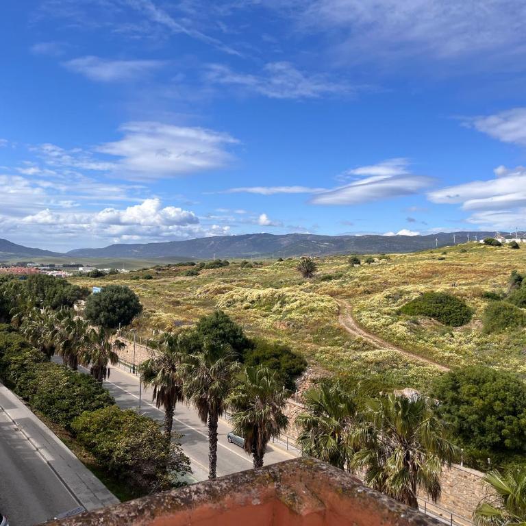 Ático La Marina Tarifa con terraza, vistas y parking - Apartment mit 3 Schlafzimmern - 46