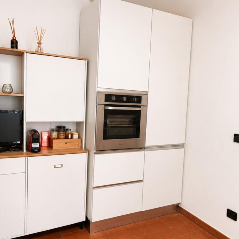 Casa Vacanze Miky Punta Asfodeli - Appartamento Deluxe con 2 Camere da Letto e Vista Giardino - 8