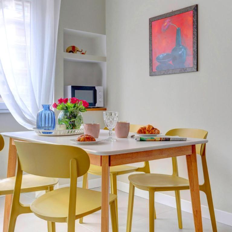 SAN GIOVANNI Appia Park - Modern apartment with Balcony - Metro A - 10 min City Center - Two-Bedroom Apartment - 5