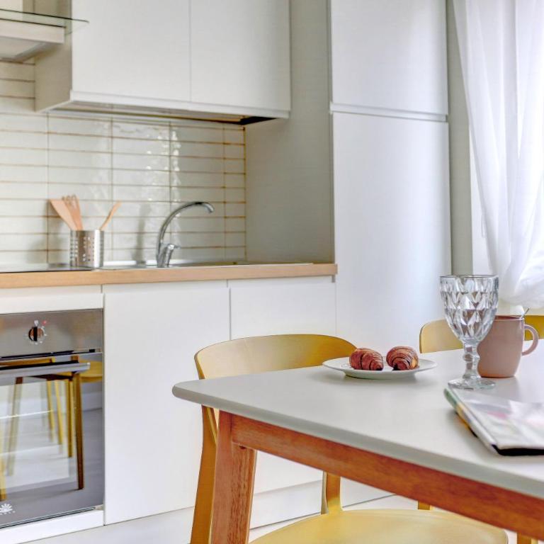 SAN GIOVANNI Appia Park - Modern apartment with Balcony - Metro A - 10 min City Center - Two-Bedroom Apartment - 16