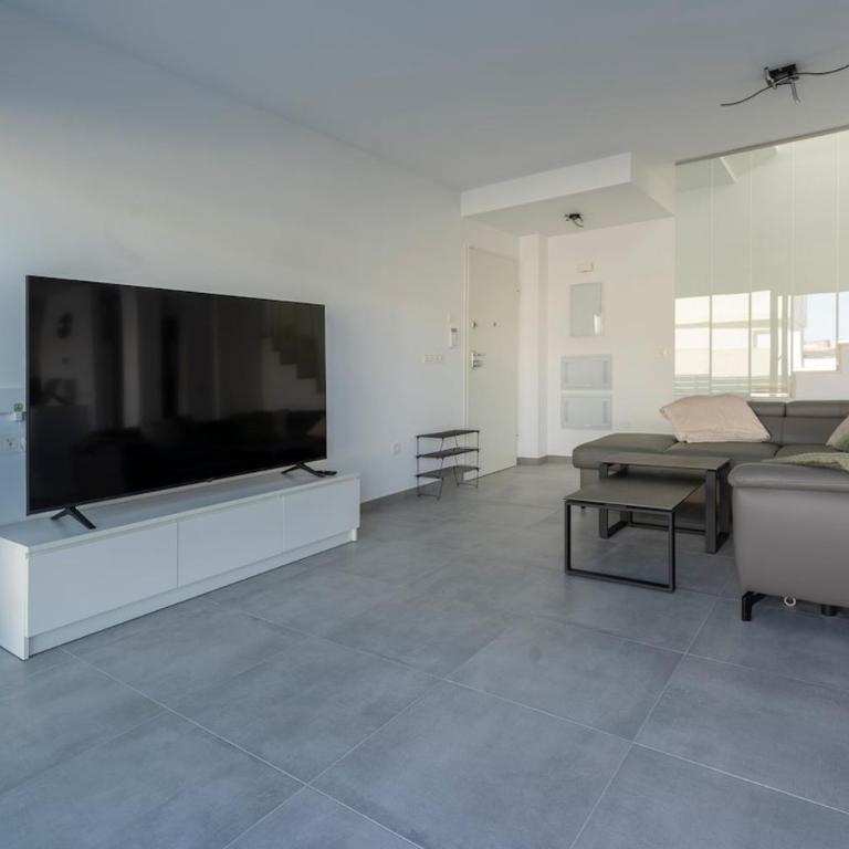 Villa María con piscina privada - Wellhome Alicante - Villa - 12