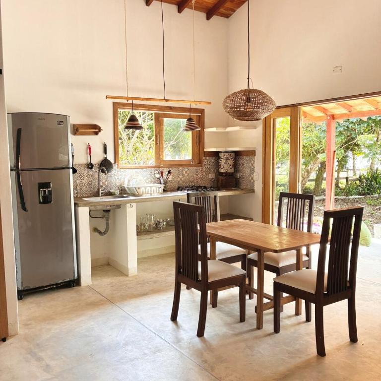 A charming oceanfront house - One-Bedroom House - 13