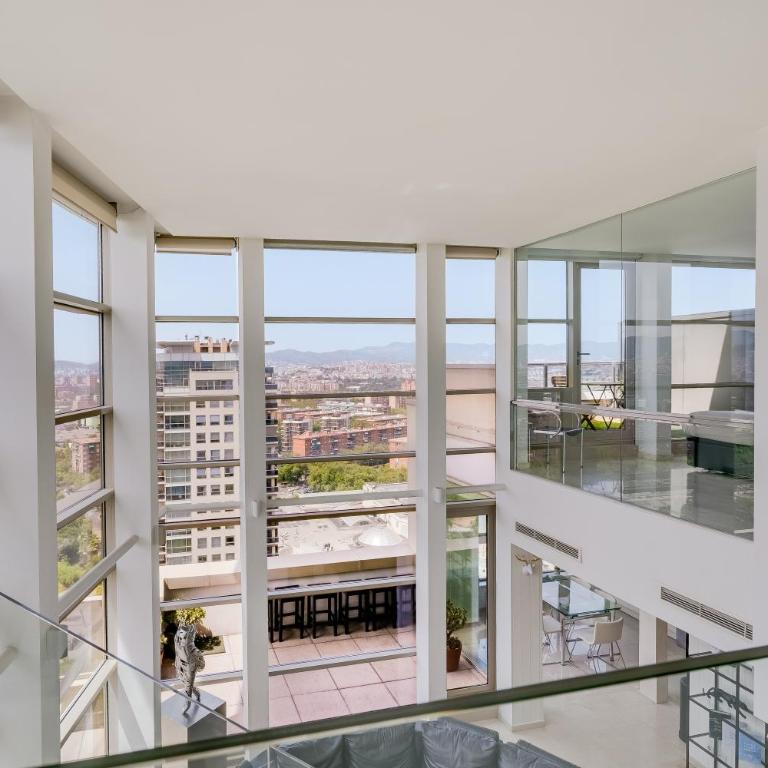 Penthouse Duplex with Epic Views - Apartamento - 61