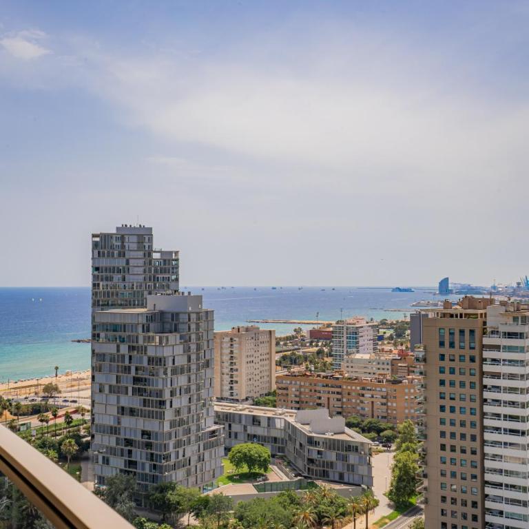 Penthouse Duplex with Epic Views - Apartamento - 57