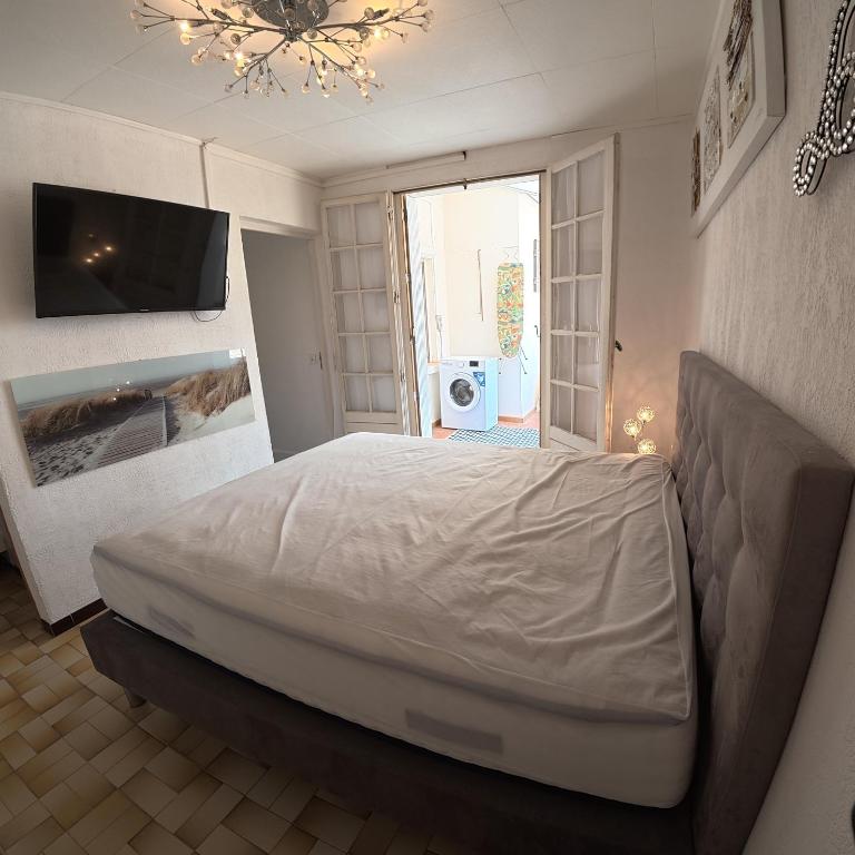 Villa Magaly T4 à 50 m de la plage et de Valras centre avec linge de lit et ménage inclus - Two-Bedroom Apartment with Sea View - 28