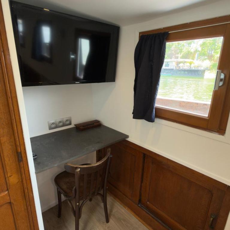 Studio sur l eau - Peniche Paris 16eme - Double Room - 10