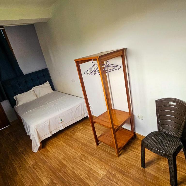 Trébol Hotel - Standard Double Room with Fan - 4