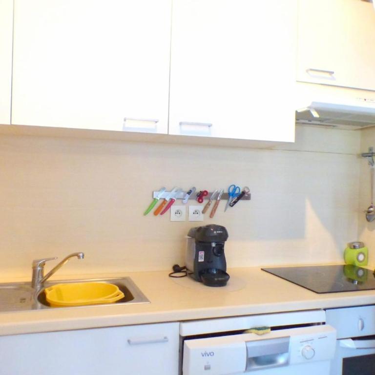 Beaches within walking distance private parking! - Apartamento - 3