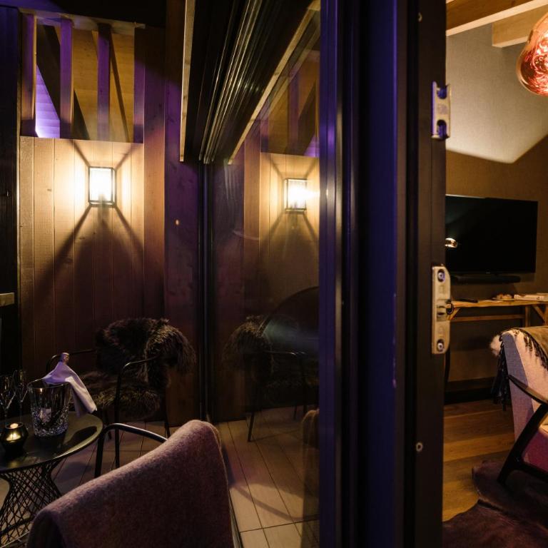 Bergwelt Grindelwald - Alpine Design Resort - Eiger View Spa Junior Suite - 4
