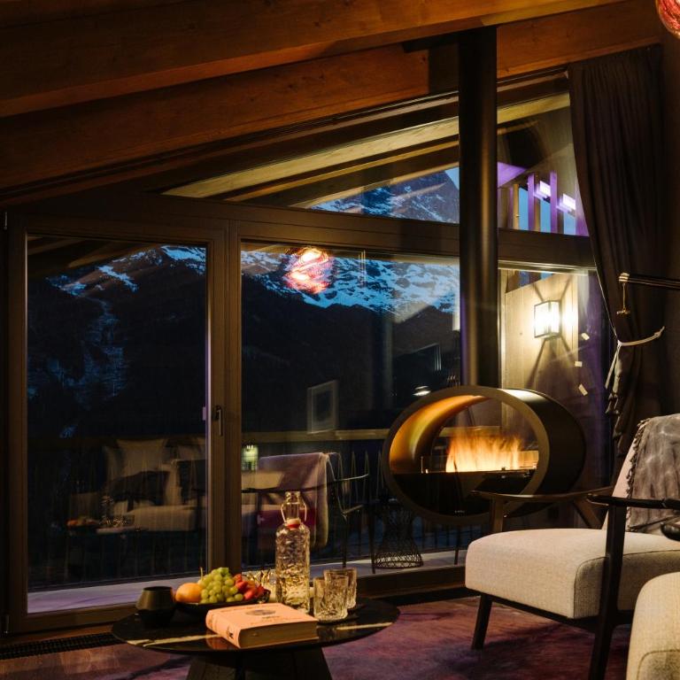 Bergwelt Grindelwald - Alpine Design Resort - Eiger View Spa Junior Suite - 2