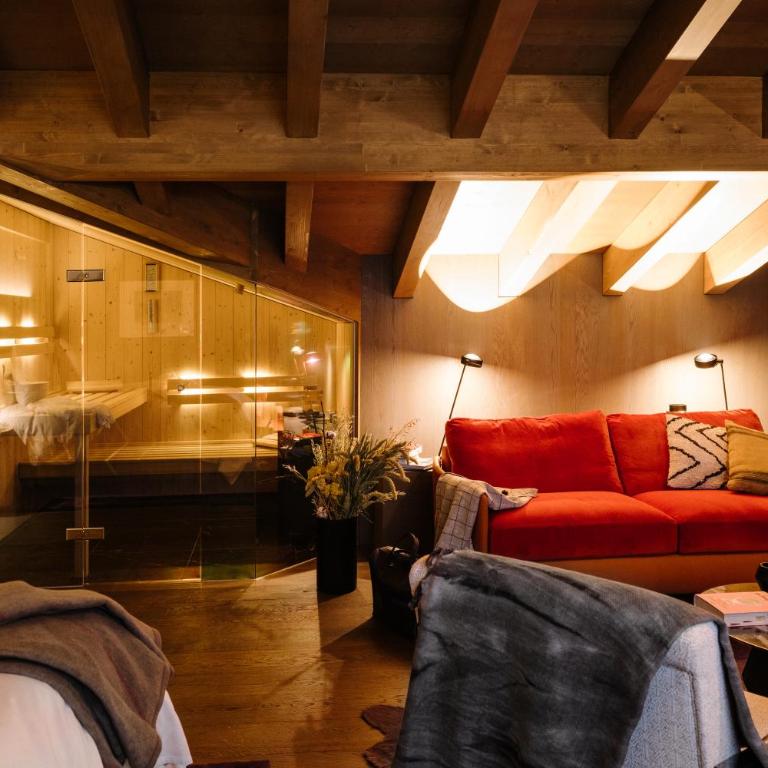 Bergwelt Grindelwald - Alpine Design Resort - Eiger View Spa Junior Suite - 1