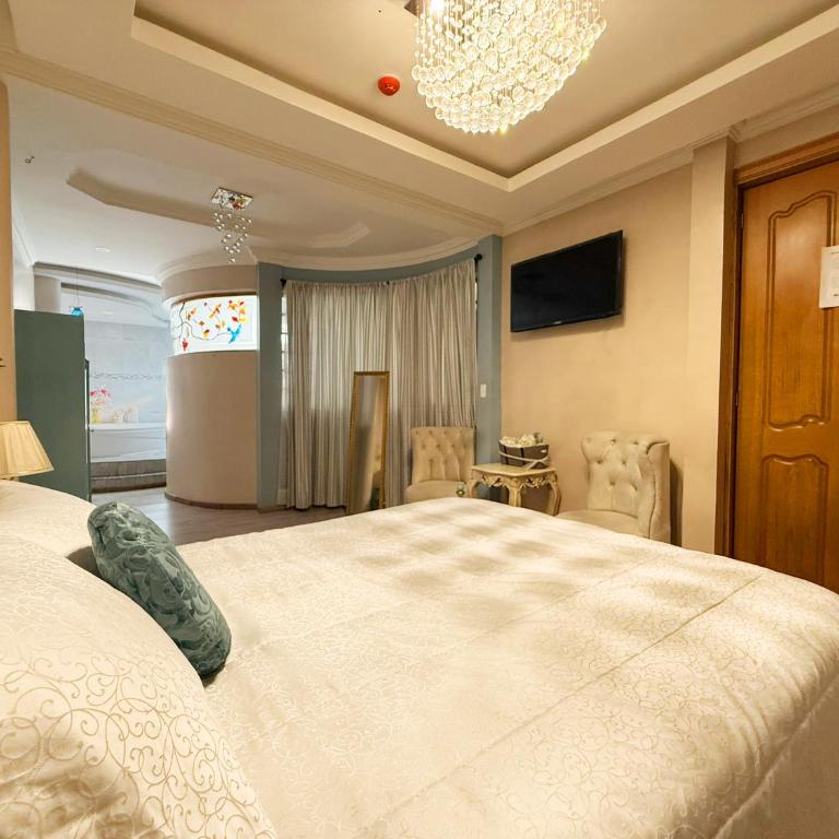 Hotel Casa Ruth Boutique Cuenca - Suite Deluxe con bañera de hidromasaje - 5