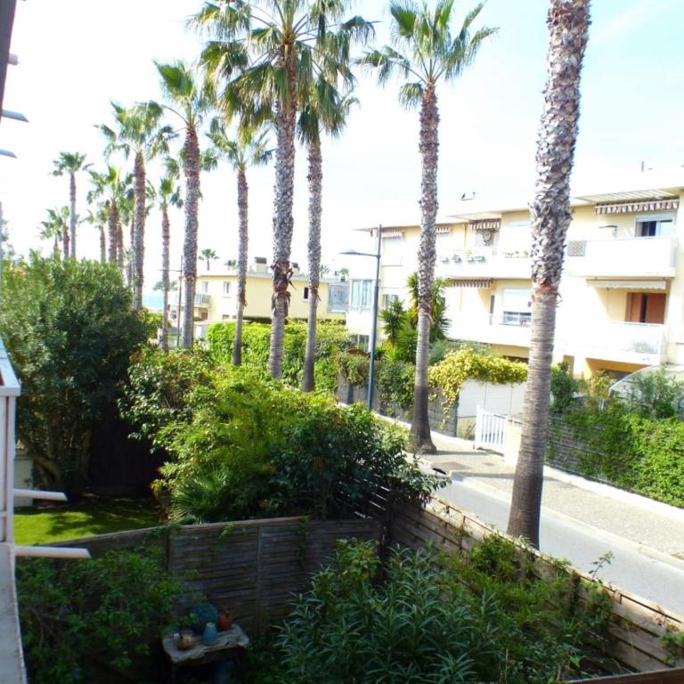 Beaches within walking distance private parking! - Apartamento - 21