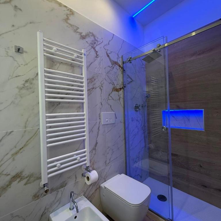 B&B Gallina 18 - Camera Matrimoniale con Bagno Privato - 1