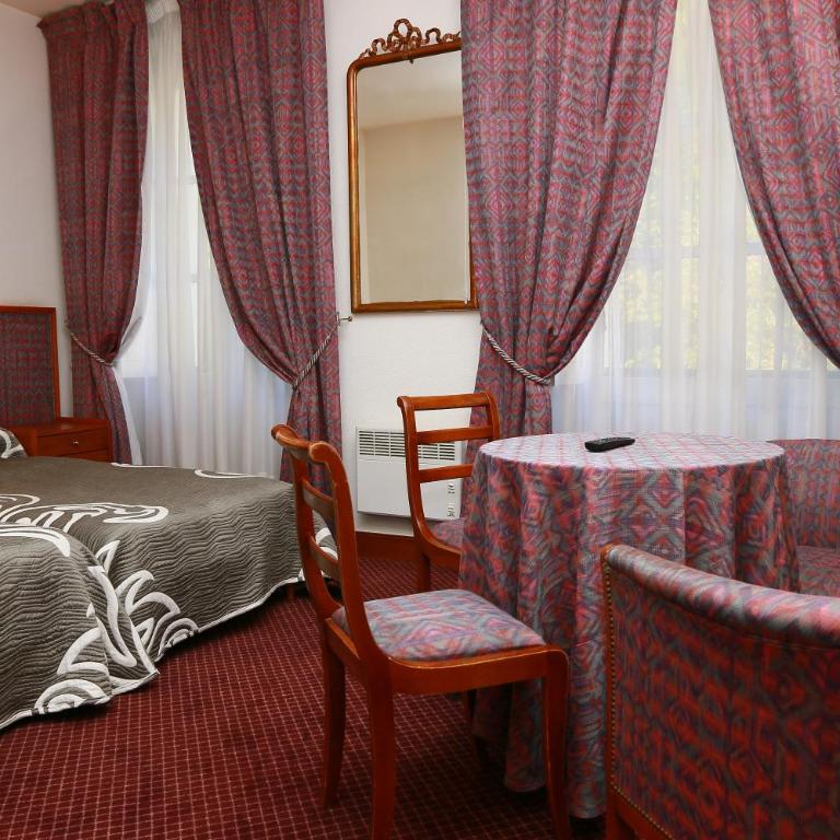Hôtel d'Etigny - Chambre Double ou Lits Jumeaux Supérieure - 3
