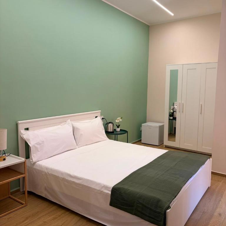 B&B Gallina 18 - Camera Quadrupla con Bagno Privato - 5
