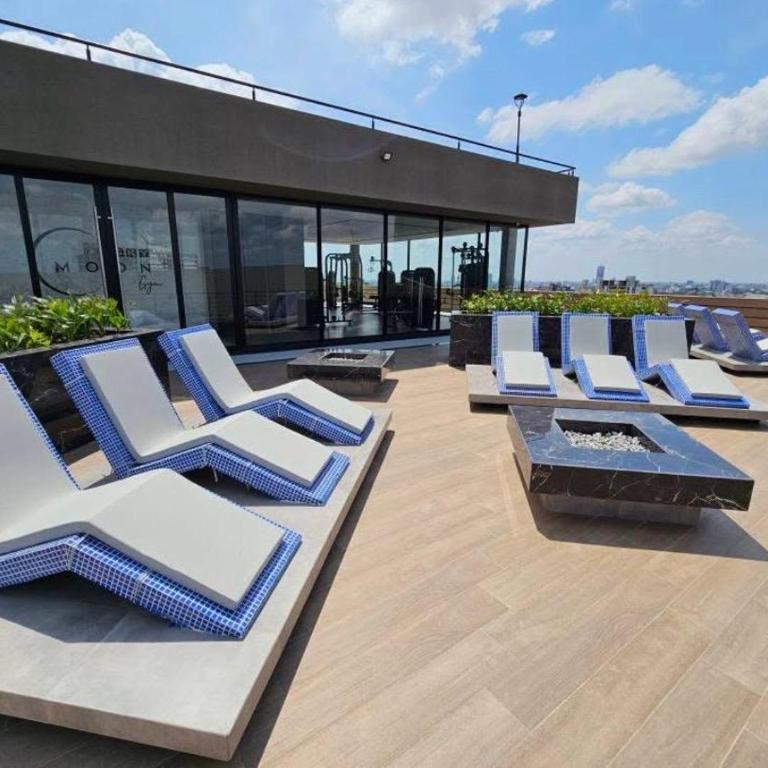 Sky Moon Equipetrol - One-Bedroom Apartment - 11