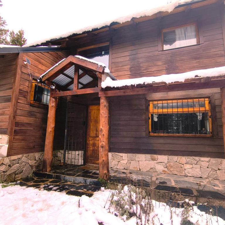 Casa Bariloche Patagonia - Three-Bedroom Home - 1