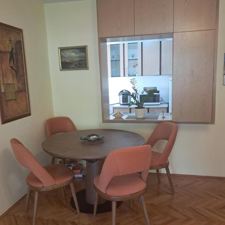 Ceca-Rakite - Three-Bedroom Apartment - 3