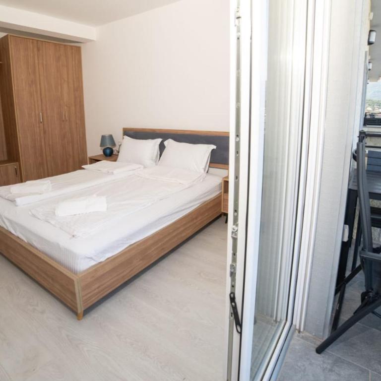 Villa Bari - Deluks Apartman sa 1 Spavaćom Sobom i Pogledom na Grad - 24