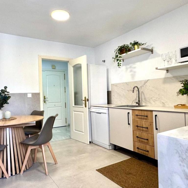 Carihuela Playa Los Nidos 1 - Apartamento - 89