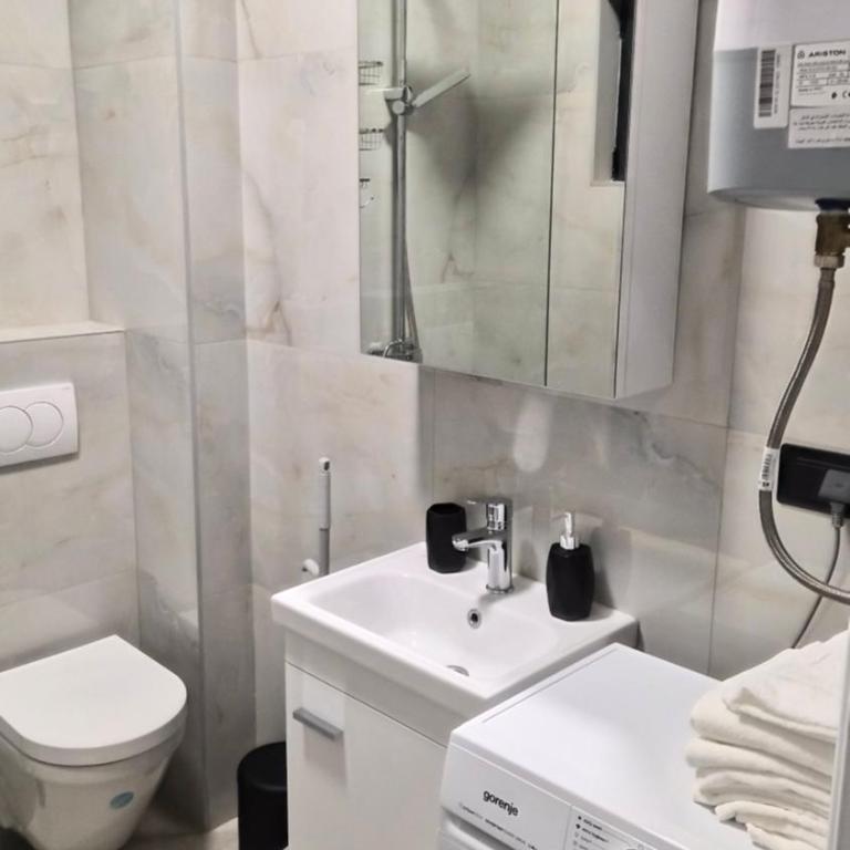 Sea Breeze Dobra Voda - Apartman sa 1 Spavaćom Sobom - 9
