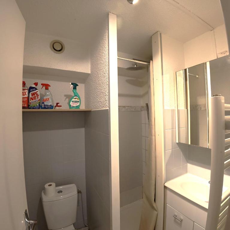 Charmant studio Toi et Moi à 30 m de la plage et de Valras centre avec linge de lit et ménage inclus - King Studio - 12