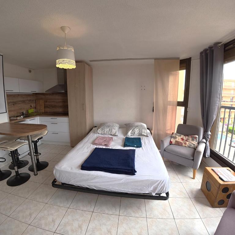Charmant studio Toi et Moi à 30 m de la plage et de Valras centre avec linge de lit et ménage inclus - King Studio - 37