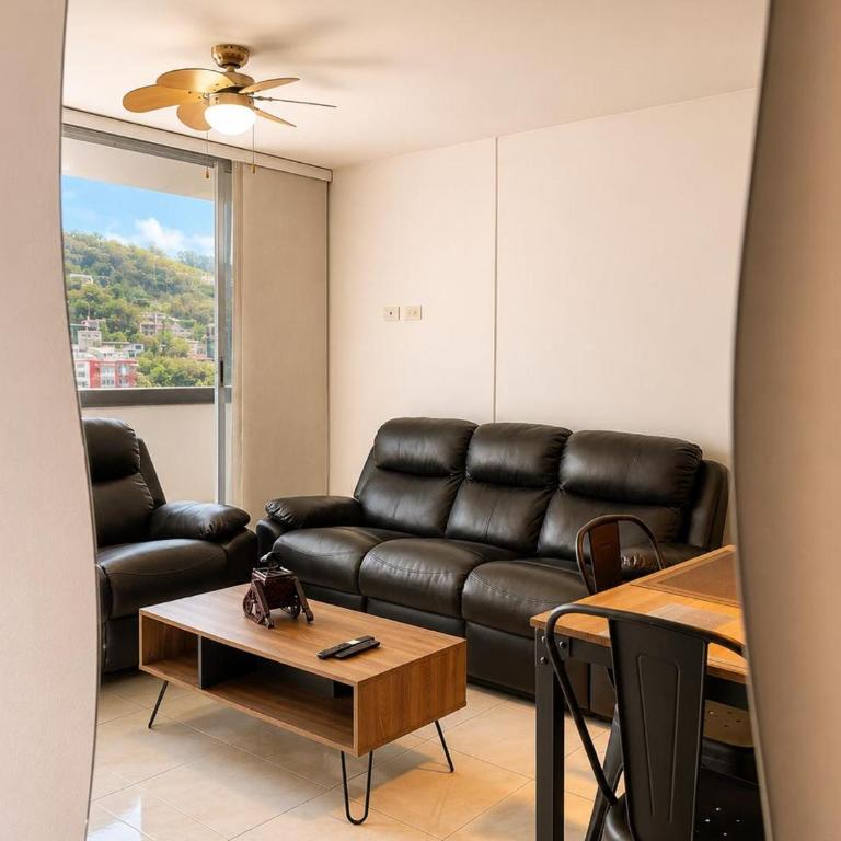 Apartamento Inteligente, Excelente Ubicación - Apartamento de 3 dormitorios - 2